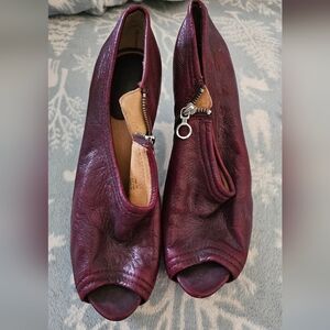 Frye Edie Burgundy Leather Peep-Toe Zipper Pumps Womens Size 10